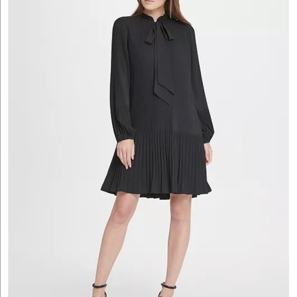 DKNY Black Long Sleeve Knee Length Dress